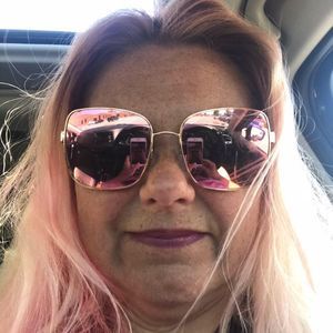 Meet your Posher, Nikki